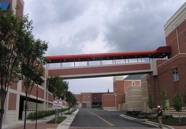 Leesburg-Shopping-Center-Arched-Entrance-Awning-VA-Baltimore-Canvas